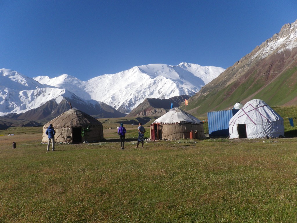 Masiv Lenin peak iz baze